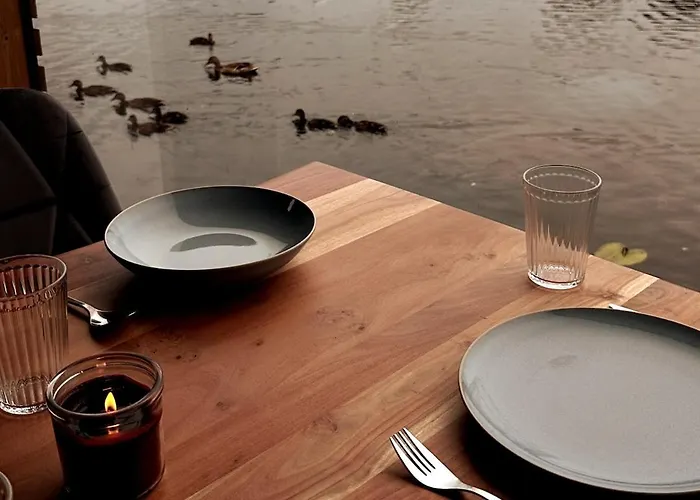 Ruheoase Am Wasser, Sauna-hausboot In Naturidylle Úszó hotel *